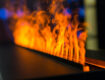 Flammen eines freistehenden Bioethanol Kamins, eine potenzielle Gefahr